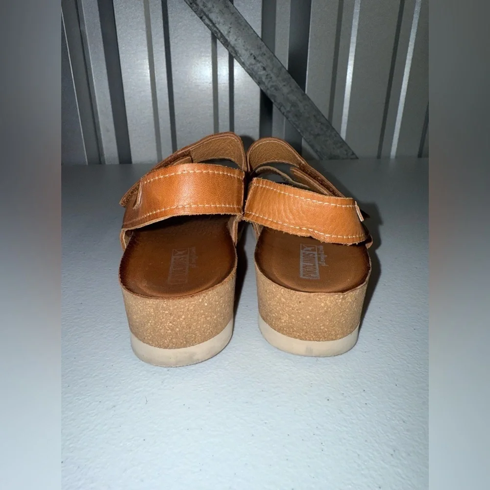 Pikolinos Mahon double strap with back wedge sandals size 7